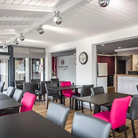 Hotell Logis Restaurant La Haute Foret Vertou