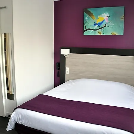 Hotel Logis Restaurant La Haute Forêt 3*