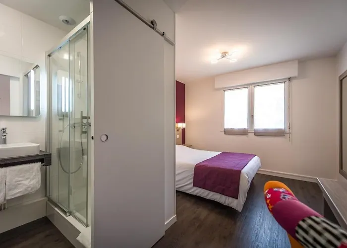 Hotell Logis Restaurant La Haute Foret Vertou